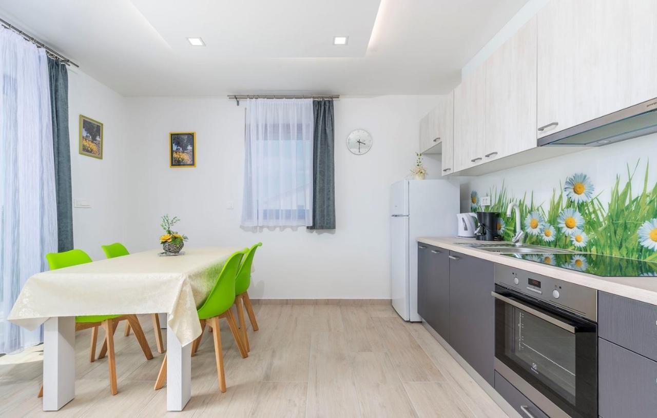 Apart Residence Blue Sea Porec Esterno foto