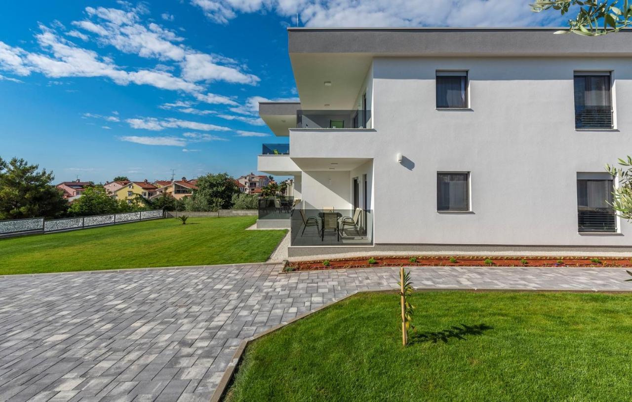Apart Residence Blue Sea Porec Esterno foto